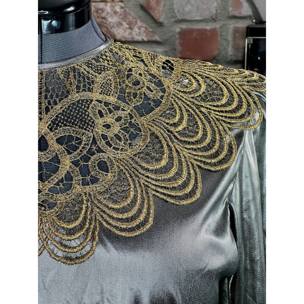 Blouse silver lamee gold lace 1980s shoulder pads - Picture 2 of 13